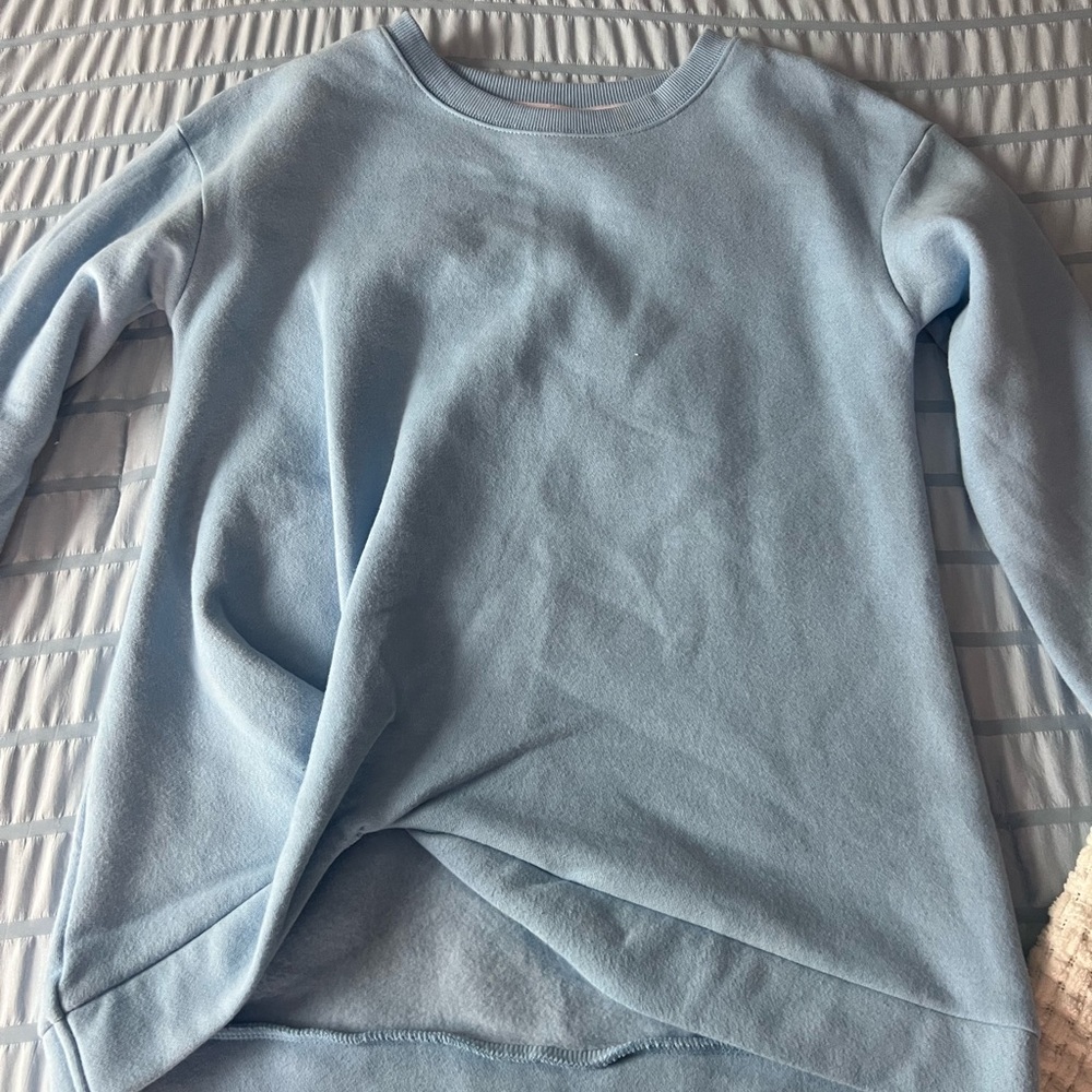 Kids XL light blue all in motion crewneck